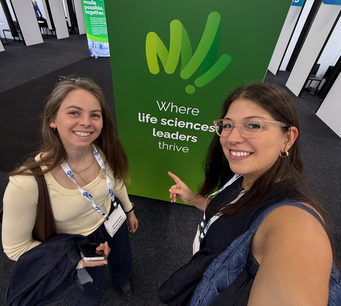 L to R: Anastasiia Nazarenko and Tina Kandelaki from Palin Communications at AusBiotech International Conference in the Gold Coast